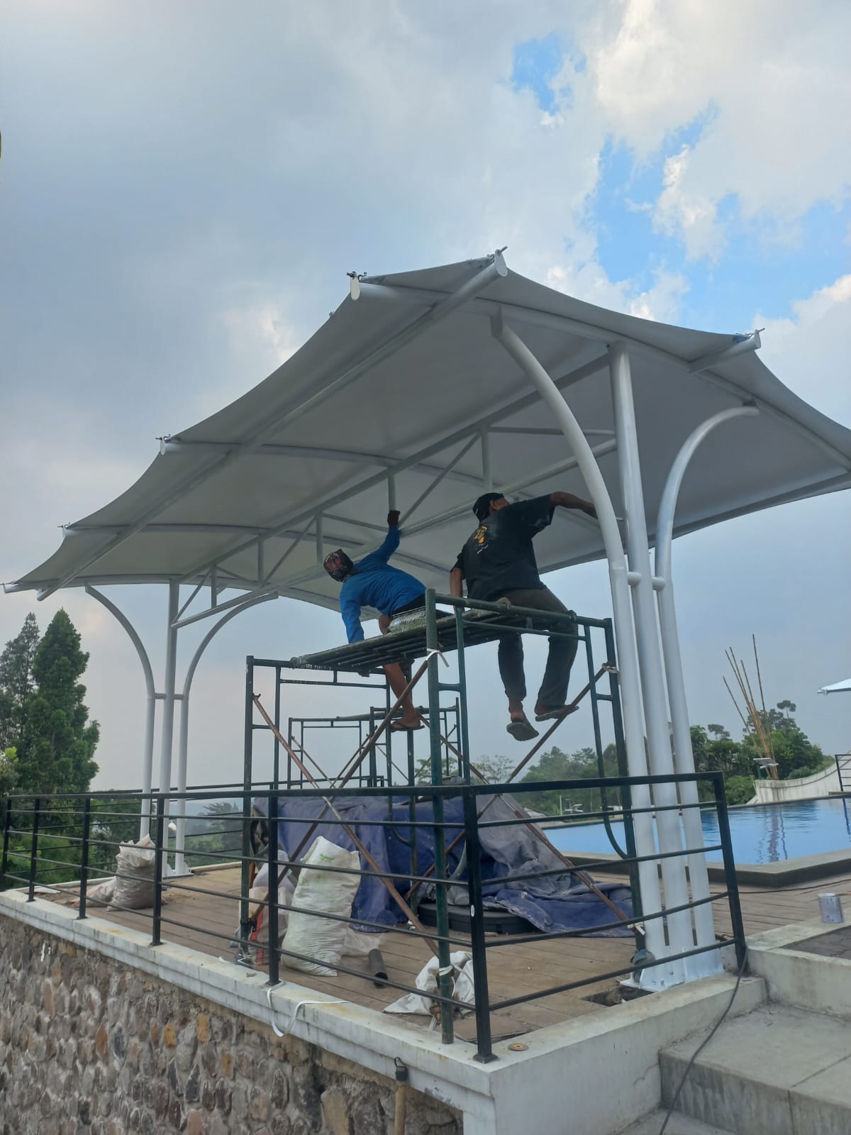 Tips Negosiasi Harga Membran Lapangan Padel Langsung dari Pabrik